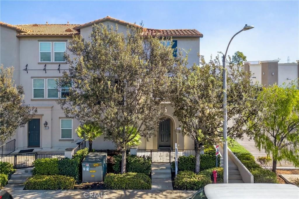 MLS #WS25258846 image #0