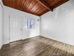 MLS #WS25259409 image #0