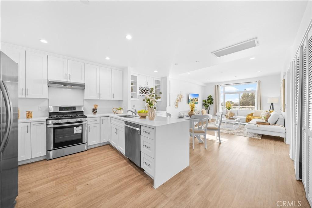 MLS #WS25259813 image #0