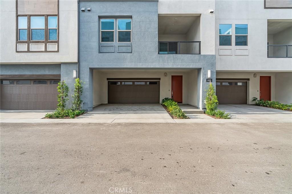 MLS #WS25259970 image #0