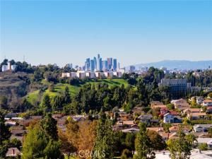 MLS #WS25263505 image #0