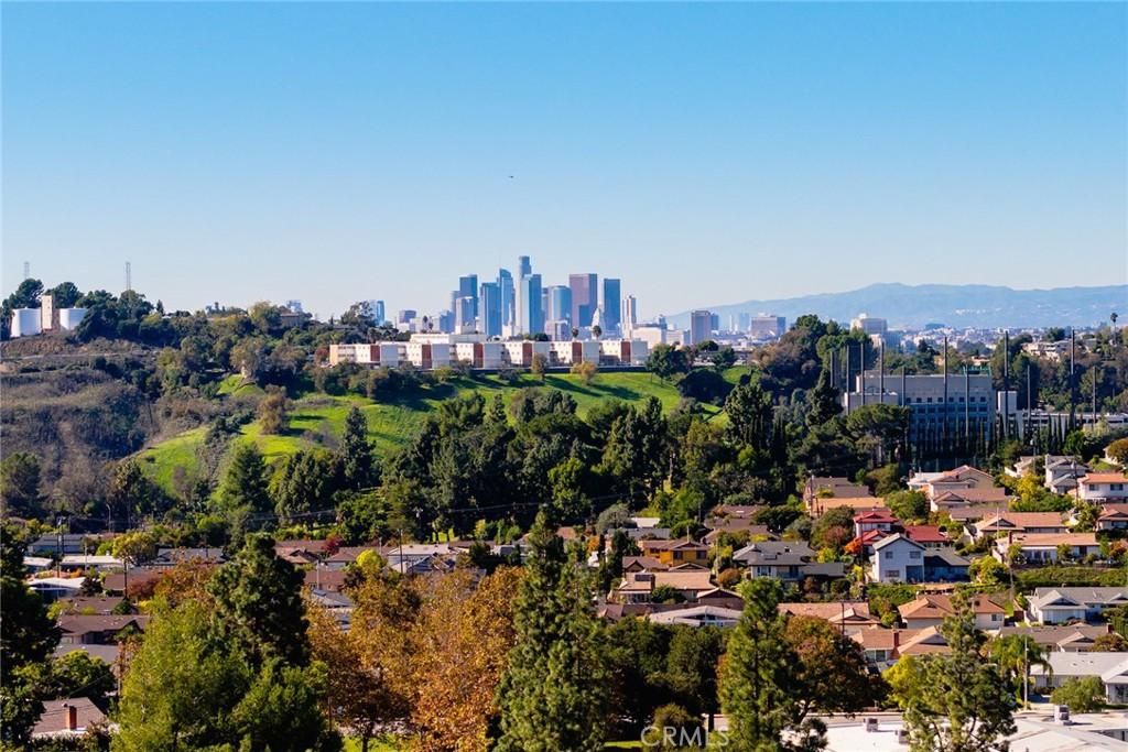 MLS #WS25263505 image #0