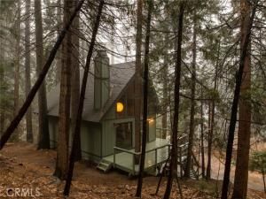 MLS #WS25264396 image #0