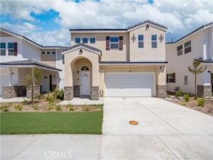 MLS #WS25265399 image #0