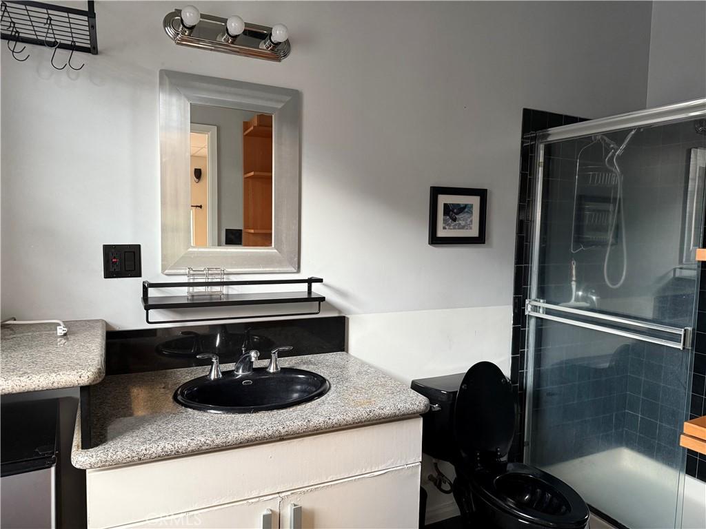 MLS #WS25265934 image #0