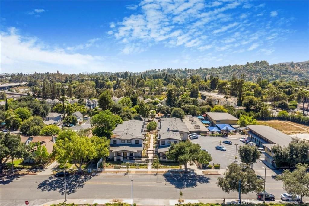 MLS #WS25266446 image #0