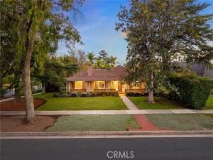 MLS #WS25266852 image #0