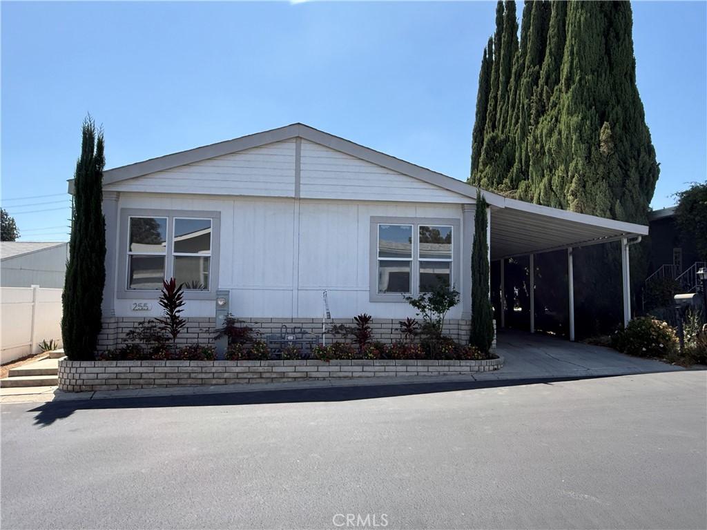 MLS #WS25270457 image #0