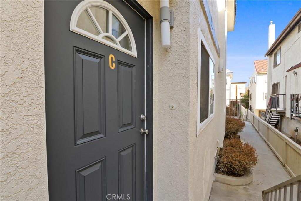 MLS #WS25270734 image #0