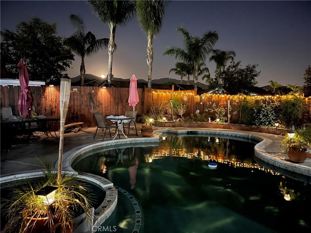 MLS #WS25273241 image #0