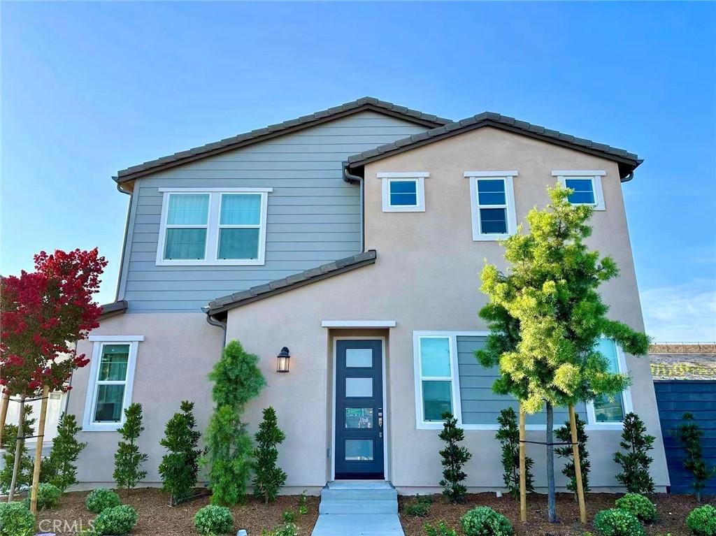 MLS #WS25276842 image #0