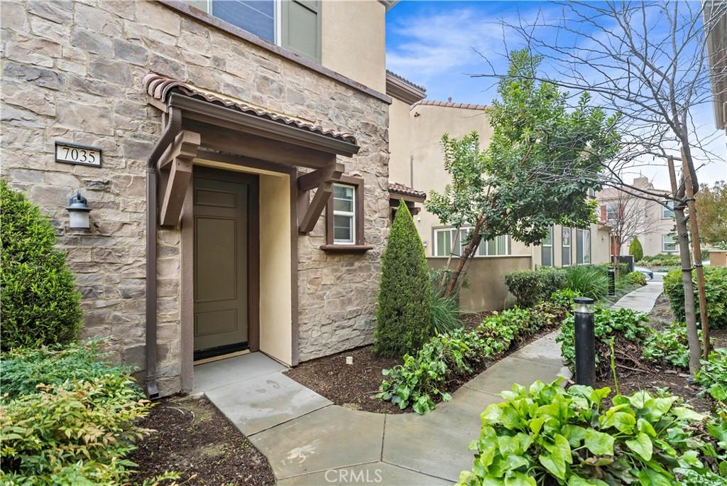 MLS #WS25279570 image #0