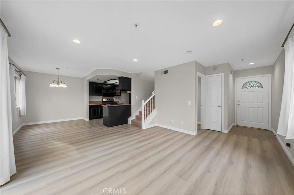 MLS #WS26001615 image #0