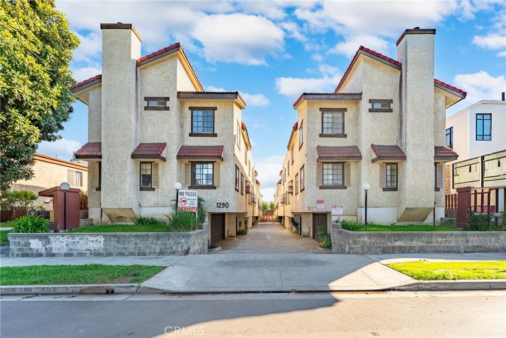 MLS #WS26010973 image #0