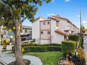 MLS #WS26049879 image #0