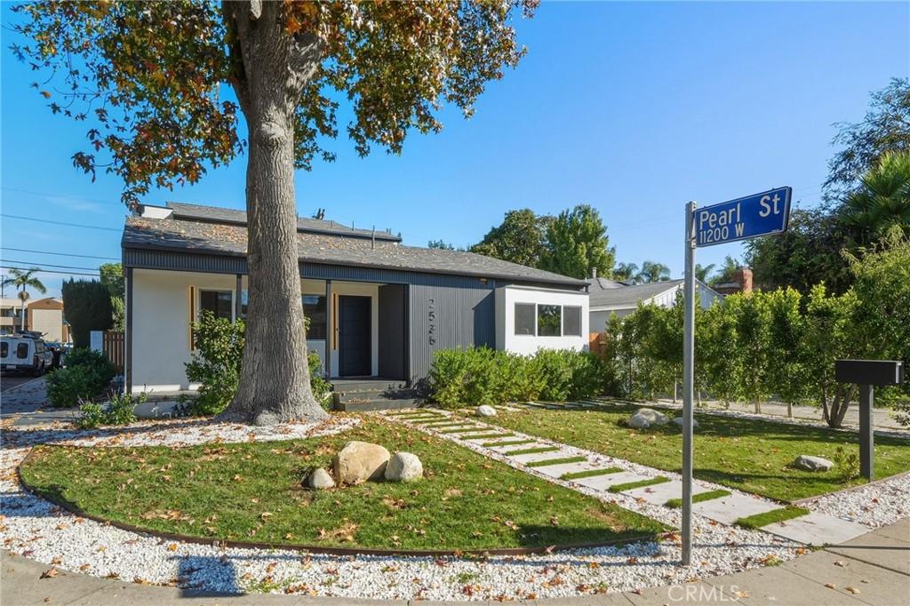 MLS #WS26063242 img 0