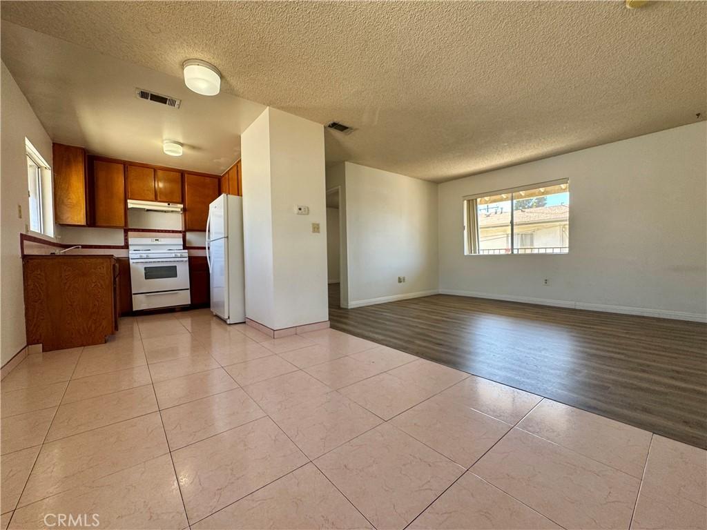 MLS #WS26126965 image #0
