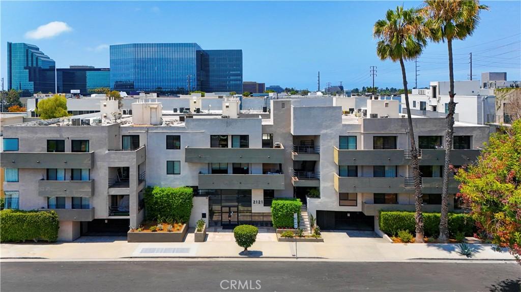 2121 Beloit AV #112 Los Angeles CA 90025 | MLS #WS26135455 45 MLS #WS26135455 image #0