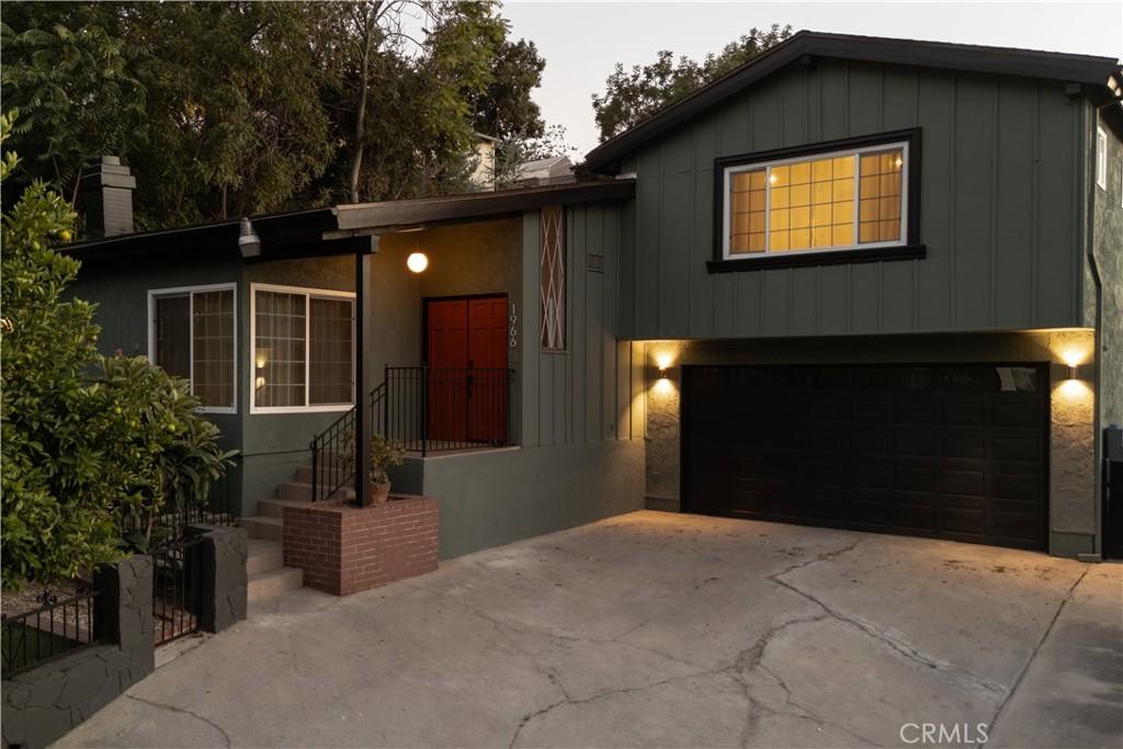 MLS #WS26146355 image #0