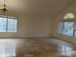 MLS #WS26146935 image #0