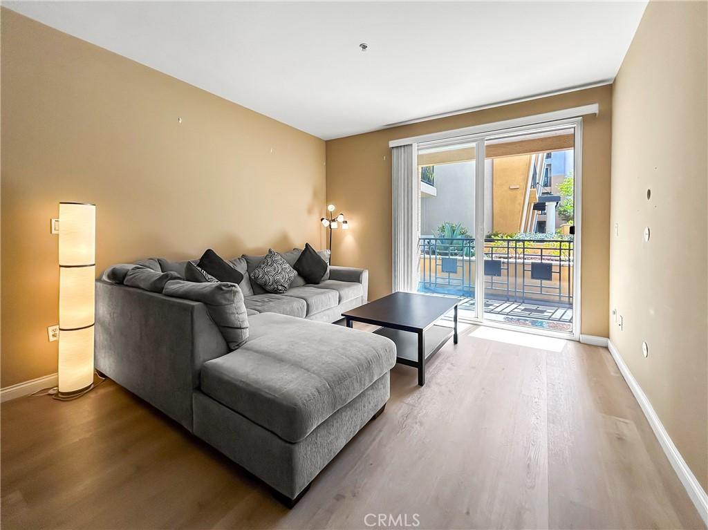 MLS #WS26153957 image #0