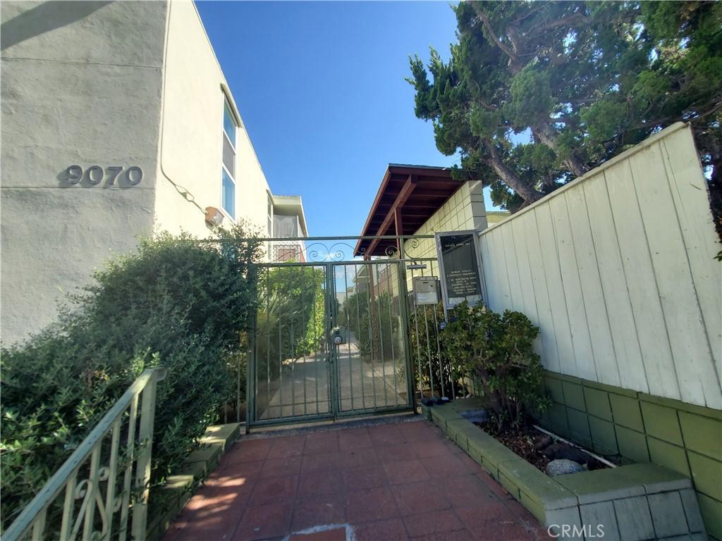 MLS #WS26154315 image #0