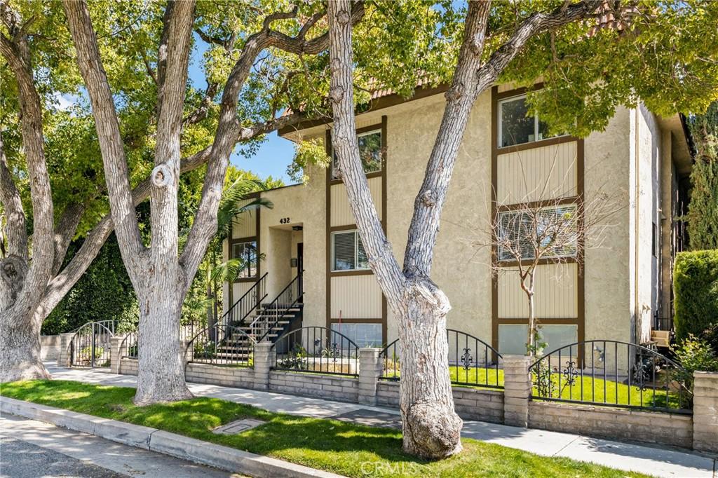 432 S Oak Knoll AV #4 Pasadena CA 91101 | MLS #WS26160411 45 MLS #WS26160411 image #0