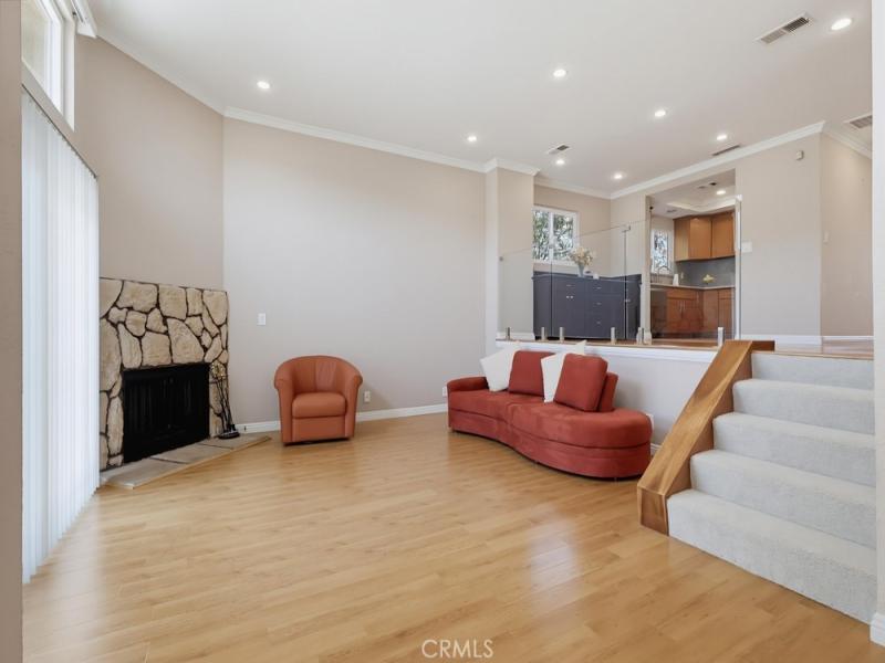 MLS #WS26163809 image #0