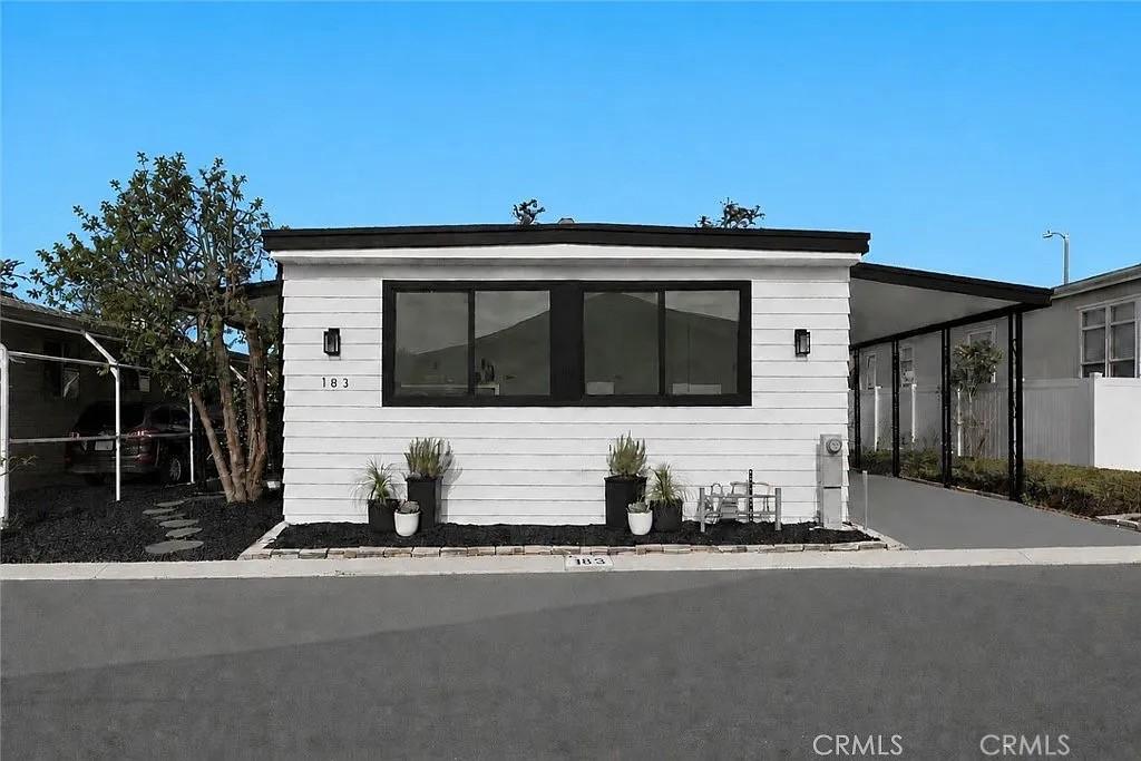 MLS #WS26169599 image #0