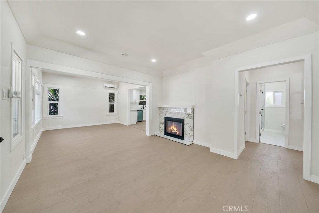 MLS #WS26179155 image #0