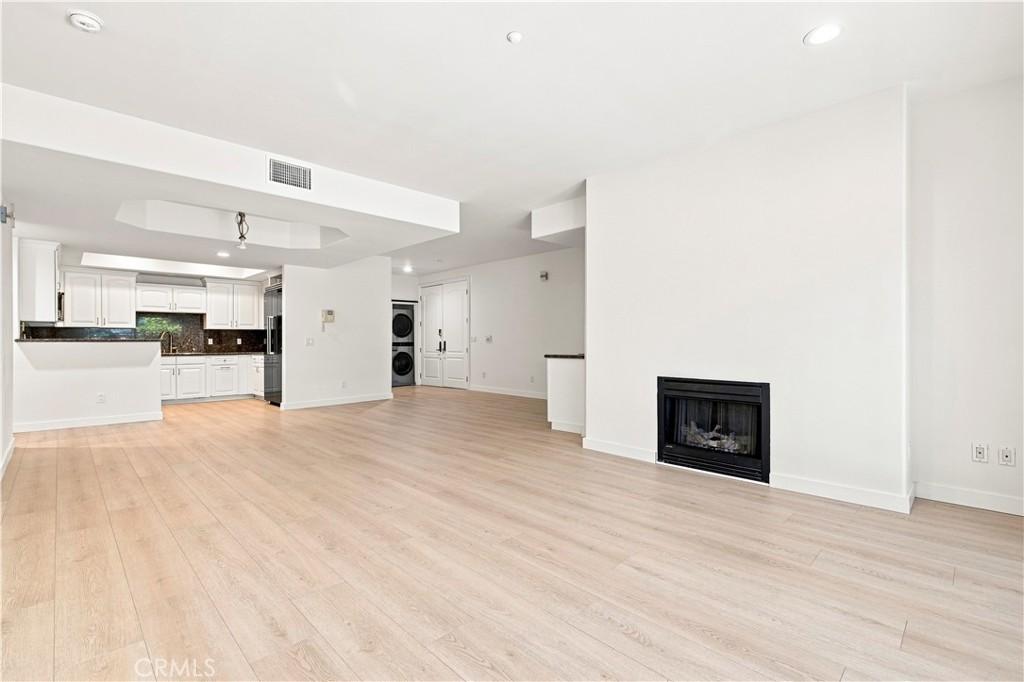 MLS #WS26182448 image #0