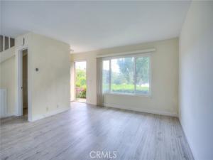MLS #WS26224354 image #0